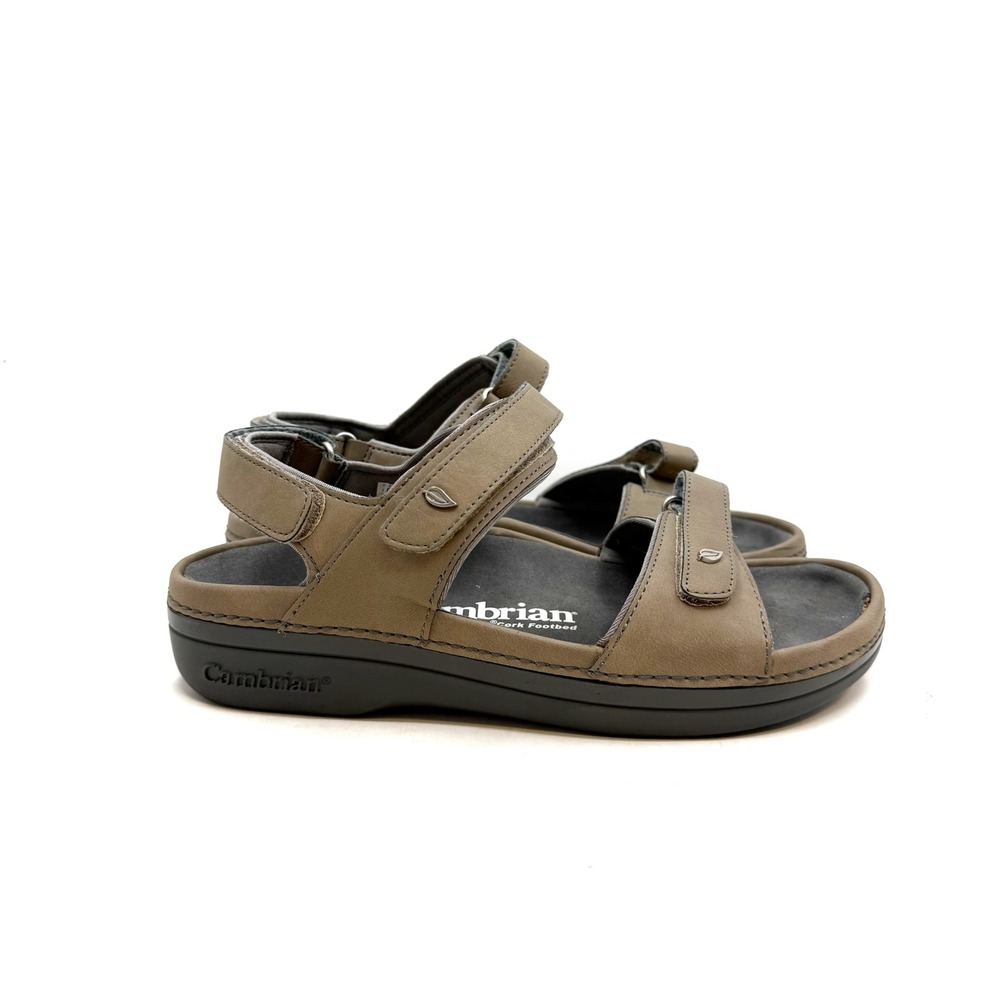 Cambrian | Comfort Beige Strap‎ Sandals Size 8